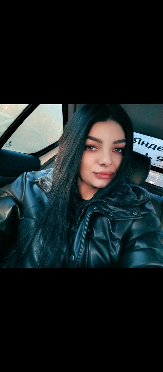  ,   Julianna, 25 ,   ,   
