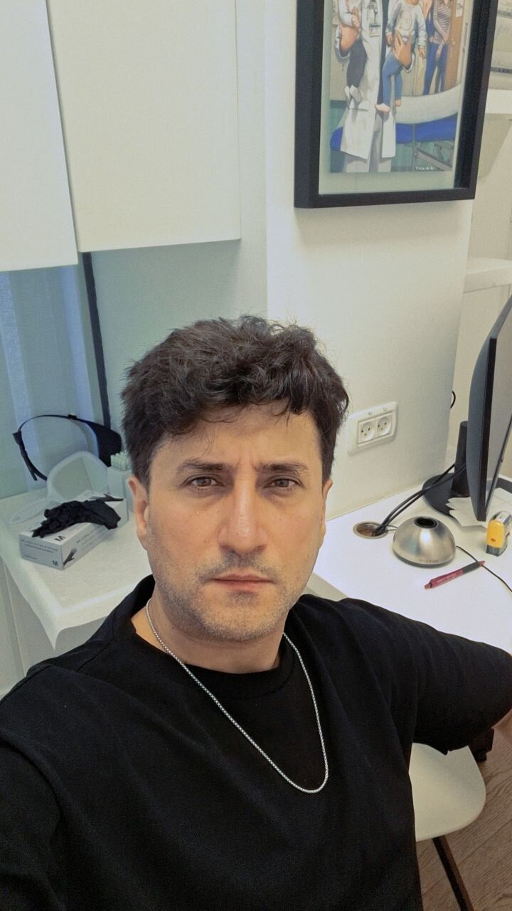  ,   Alberto, 37 ,   ,   