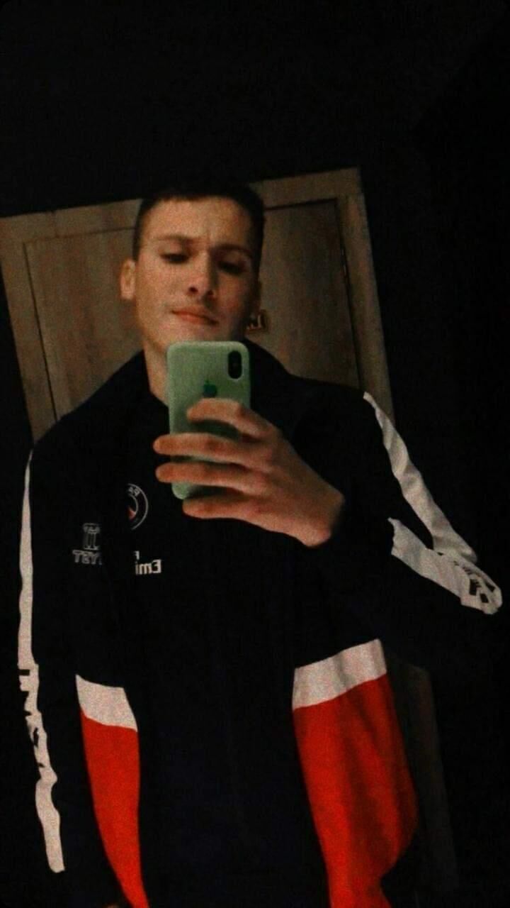  ,   Stefan, 21 ,     , 