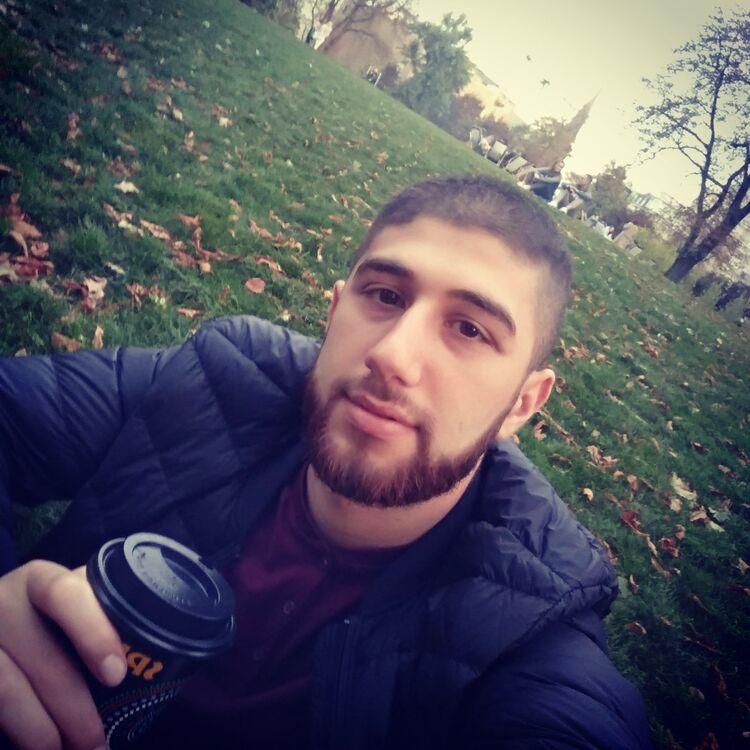  ,   Artur, 29 ,   ,   , c 