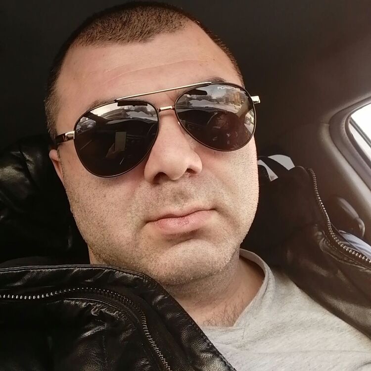  31878296  , 37 ,    