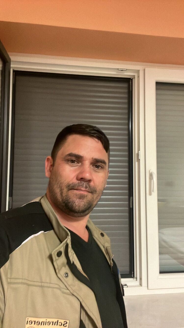  45861636  Stanislav, 36 ,    Homberg