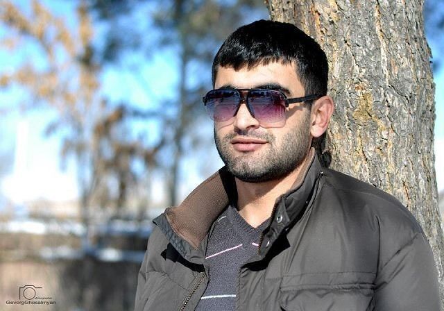  4322246  Vardan, 32 ,    