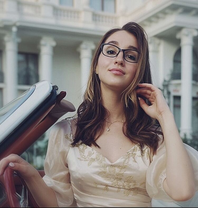  53921966  Verymery, 36 ,    