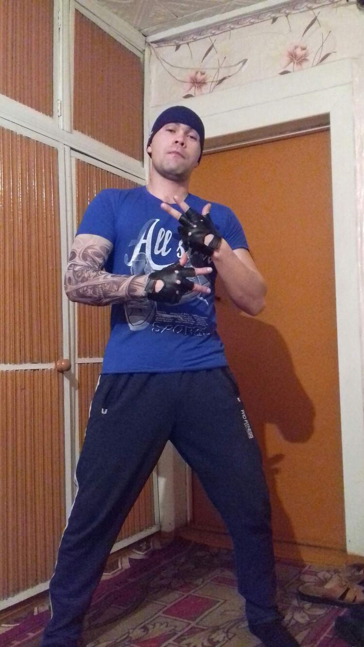  -,   Alexander, 34 ,   ,   , c , 