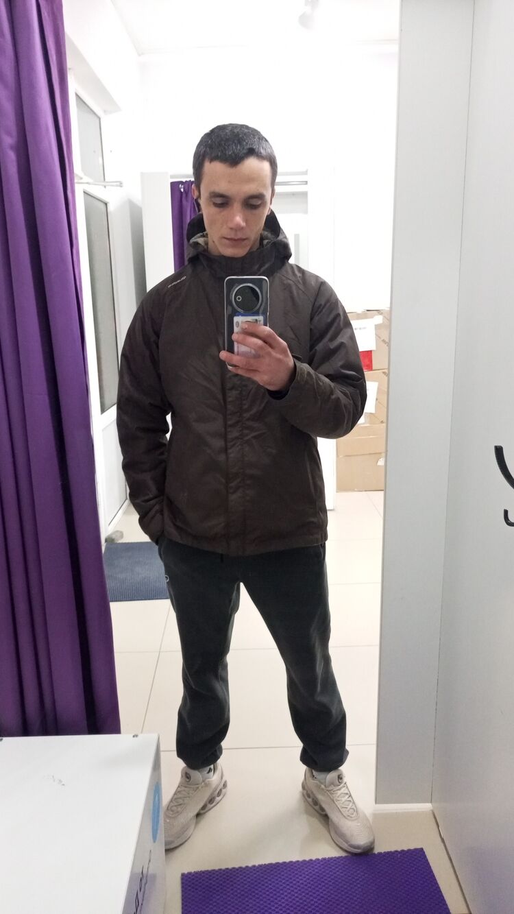  48841486  , 28 ,    