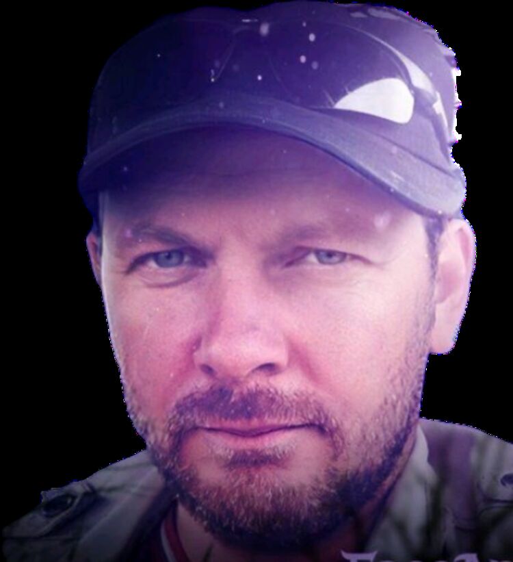  27433116  Andrei, 44 ,    