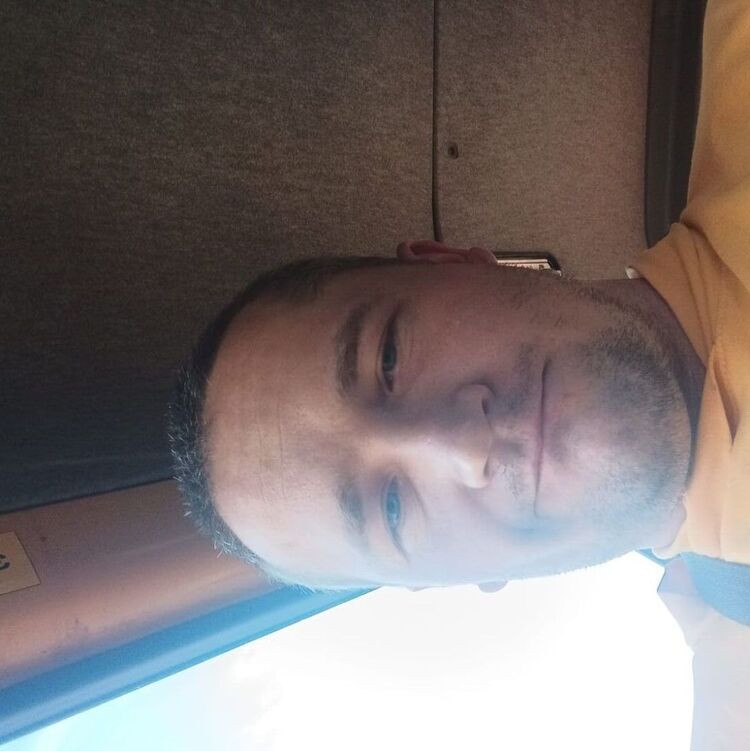  39279036  , 45 ,    