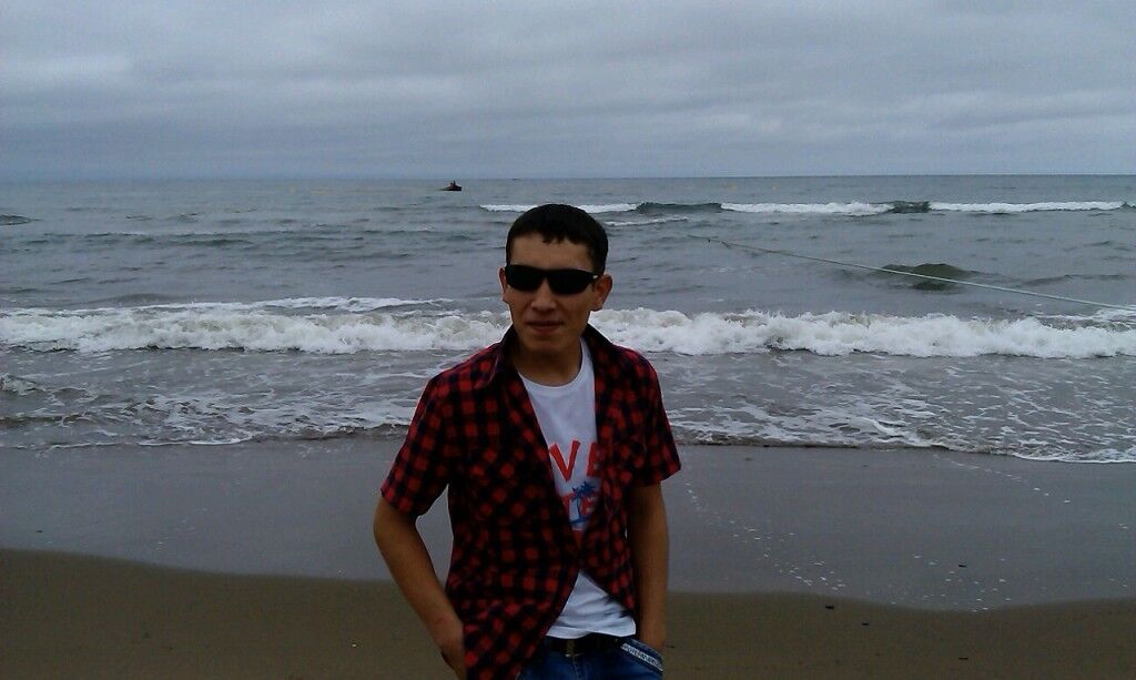  5984776  Bek, 35 ,    