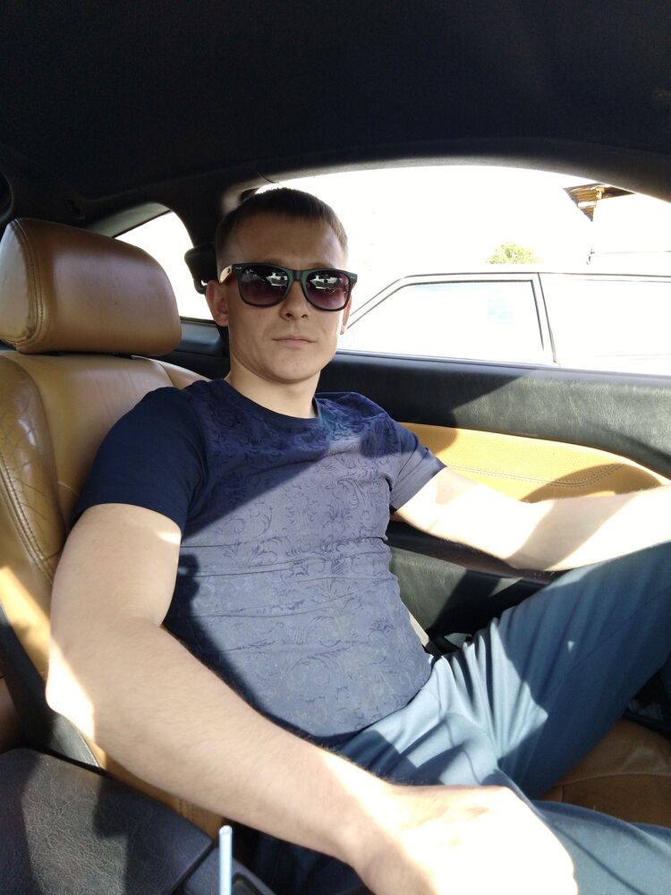  ,   Sergey, 32 ,   ,   