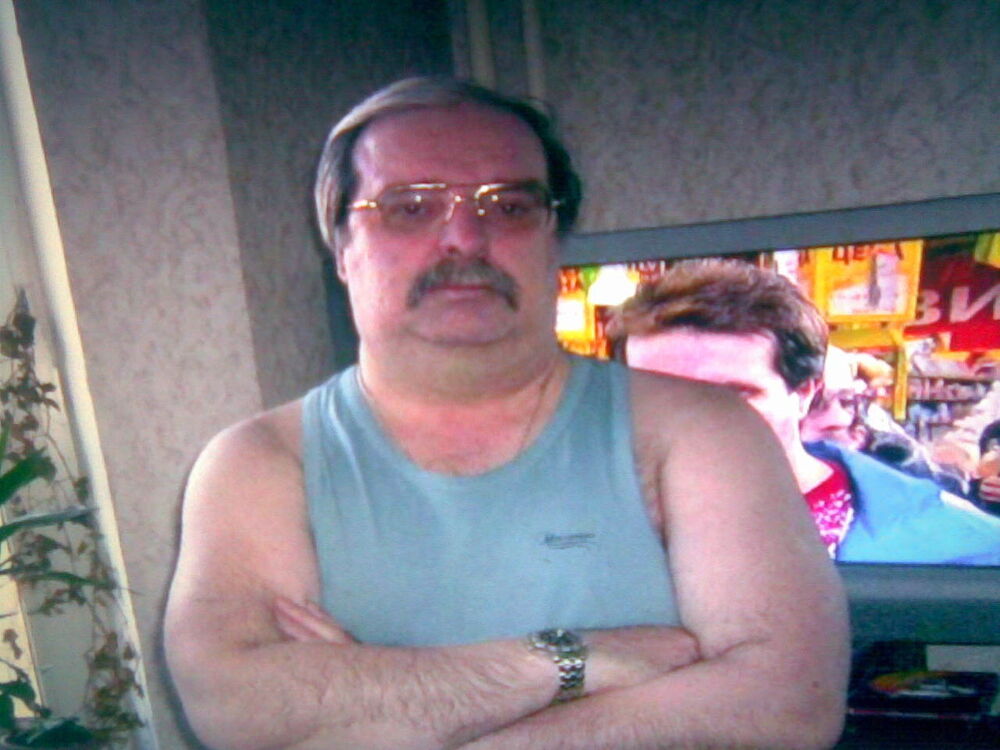  8960856  Mihail, 69 ,    