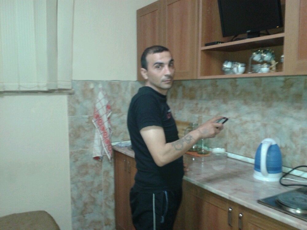  31538966  Karen, 45 ,    -