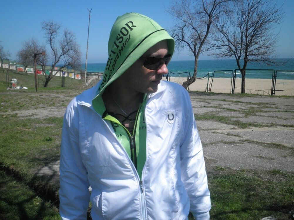  ,   Max, 38 ,   
