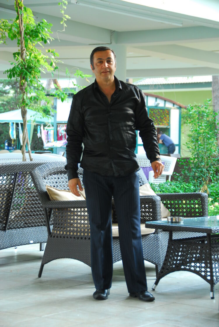  25266216  Alex, 63 ,    