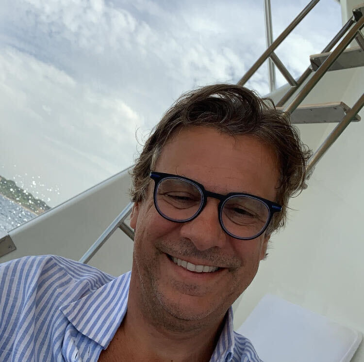  43979716  Bruno, 62 ,    Charenton-Le-Pont