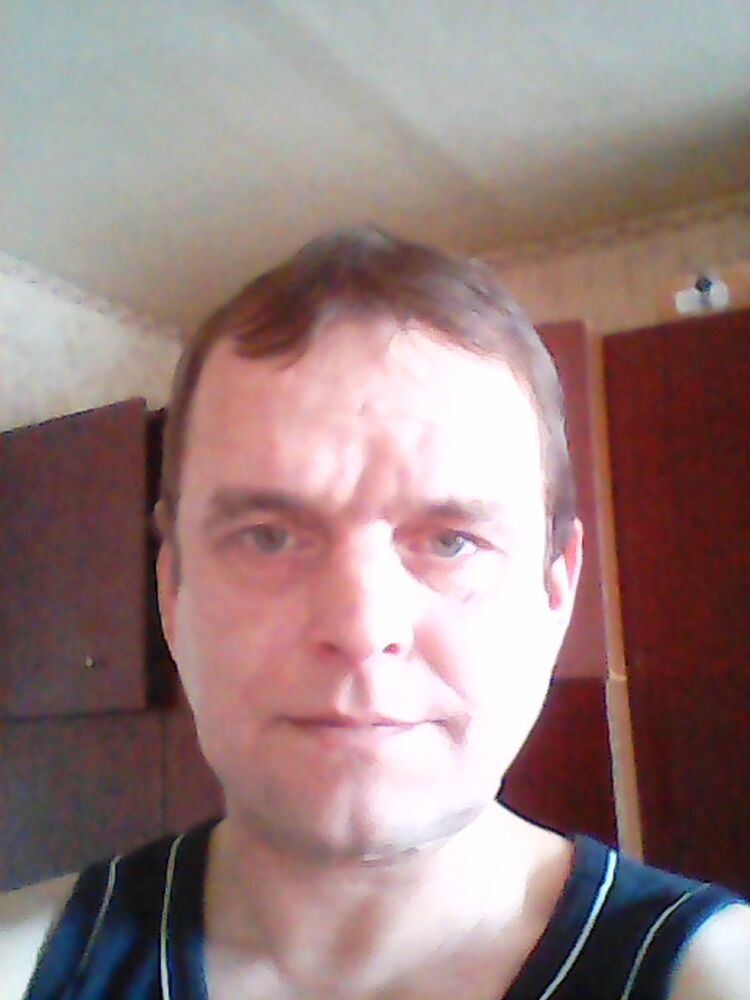  8909216  Aleks, 48 ,    