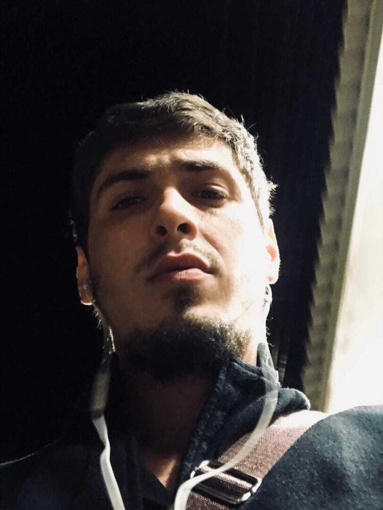  48503696  , 26 ,    