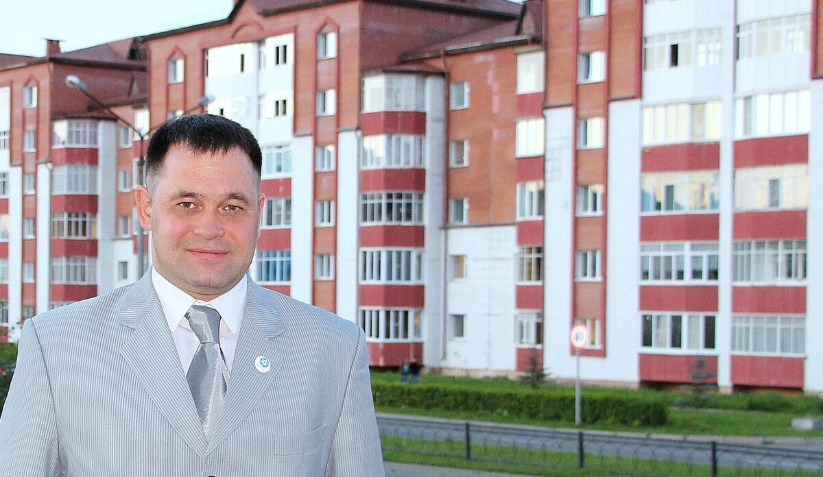  18363976  Ivan, 46 ,    