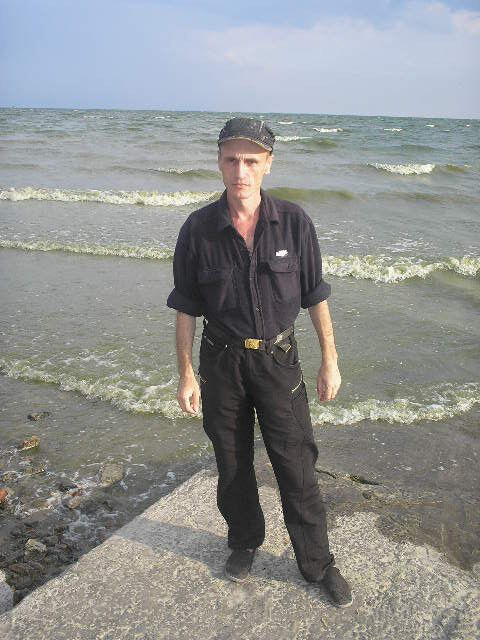  7802496  Aleks, 56 ,    --