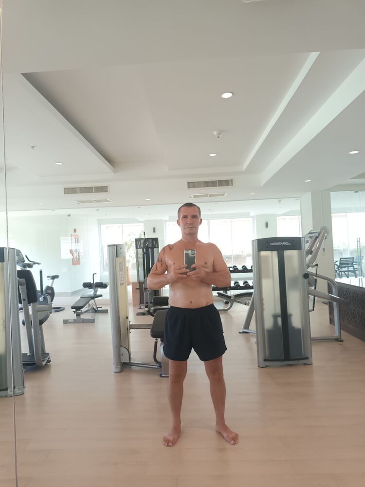  43674926  Vitaly, 48 ,    