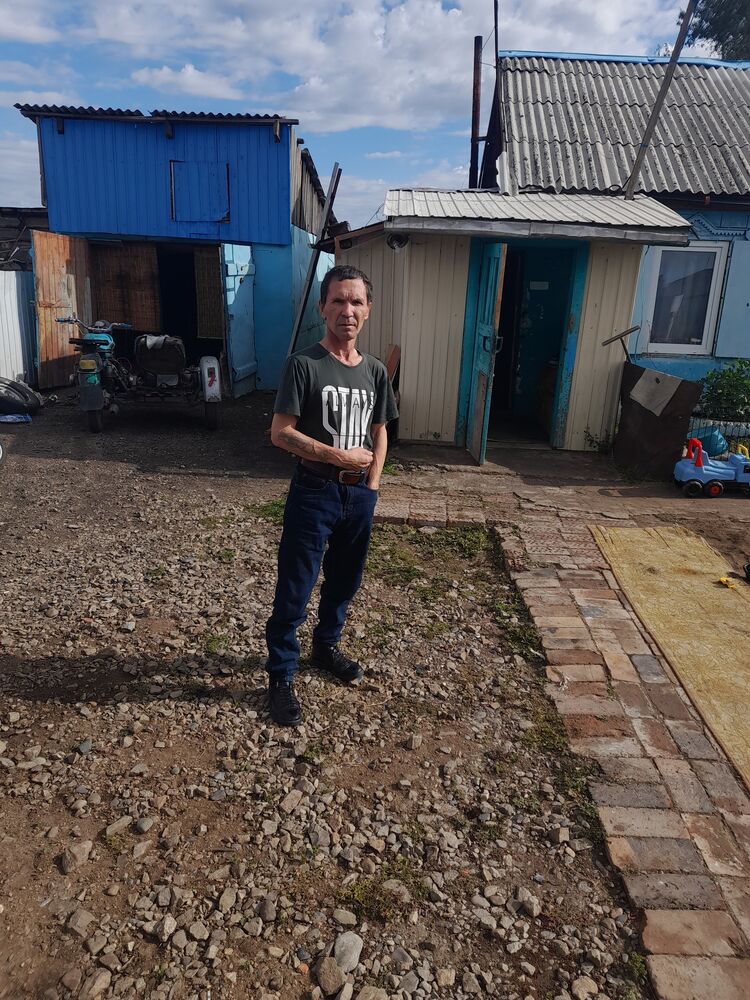  40190246  , 49 ,    