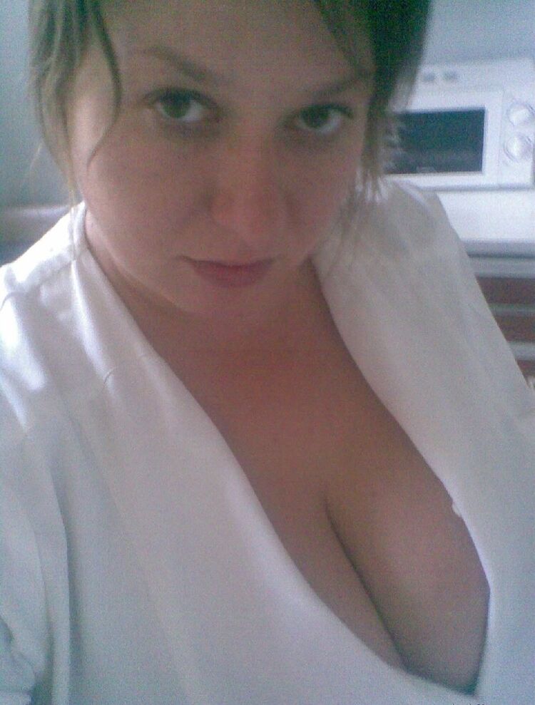  9934546  Vik, 45 ,    