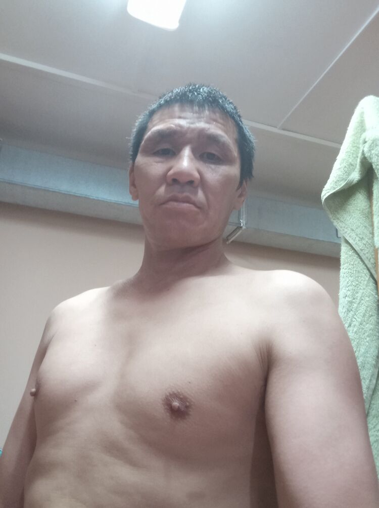  44910986  Damir, 44 ,    