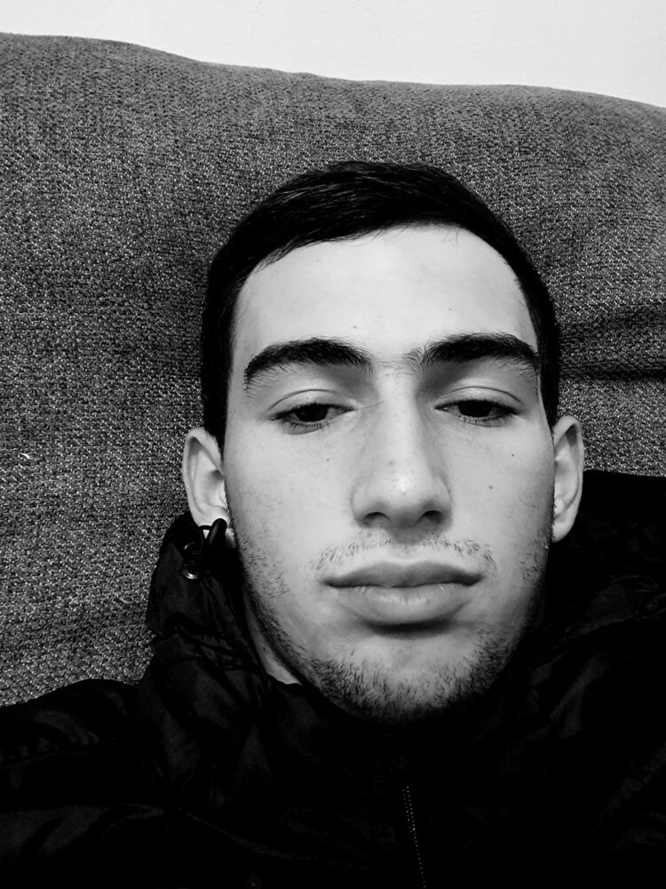  45297556  , 22 ,    