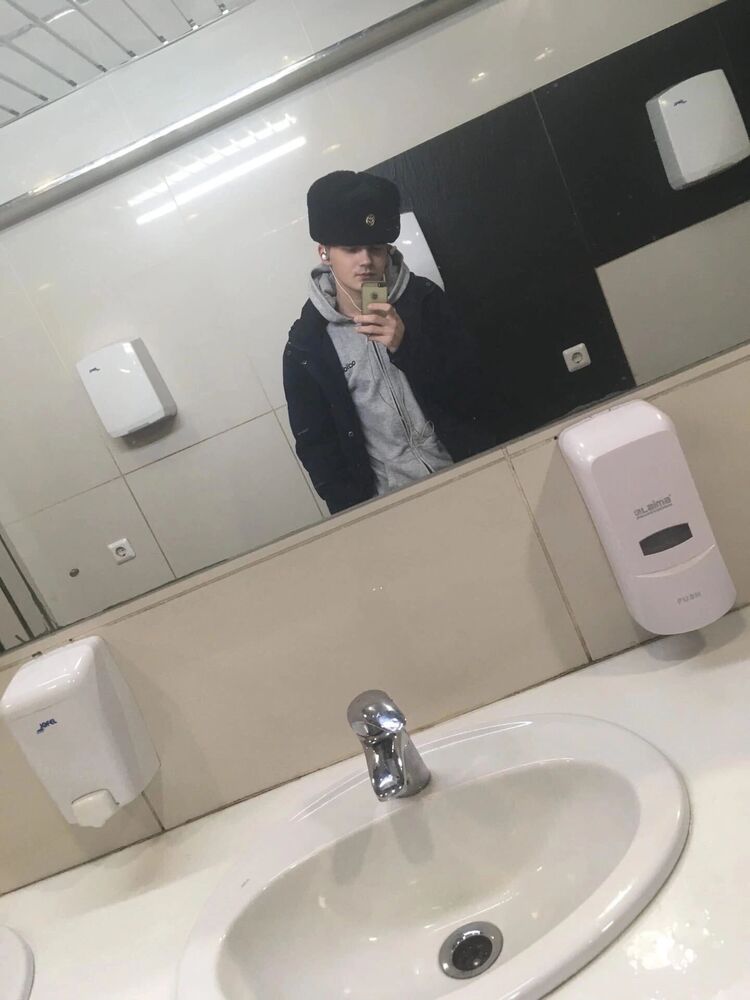  40077776  , 22 ,    