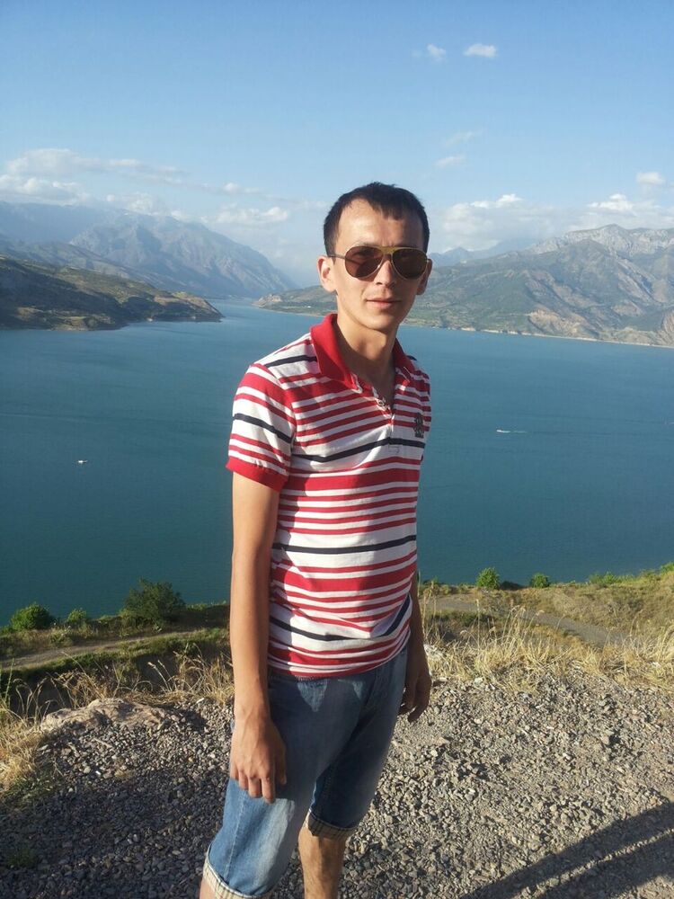  6884446  Abduhamid, 37 ,    