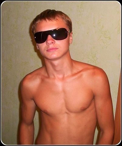  ,   Artem, 31 ,   