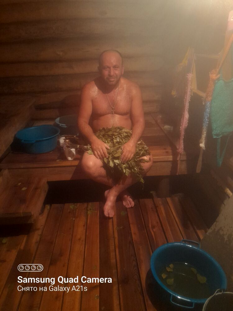  31858056  Zorik, 41 ,    