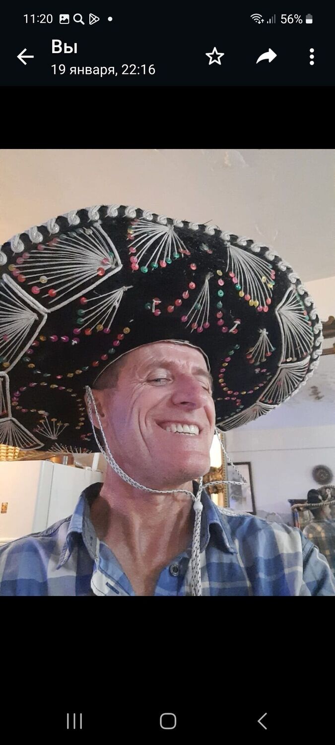  Azul,   Oleg, 61 ,   ,   