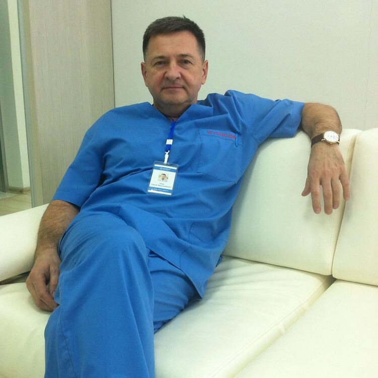  45438396  Alex amos, 61 ,    's-Gravendeel
