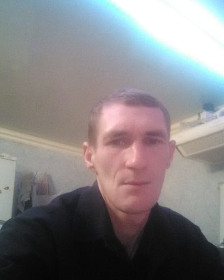  38511046  Ruslan, 43 ,    -