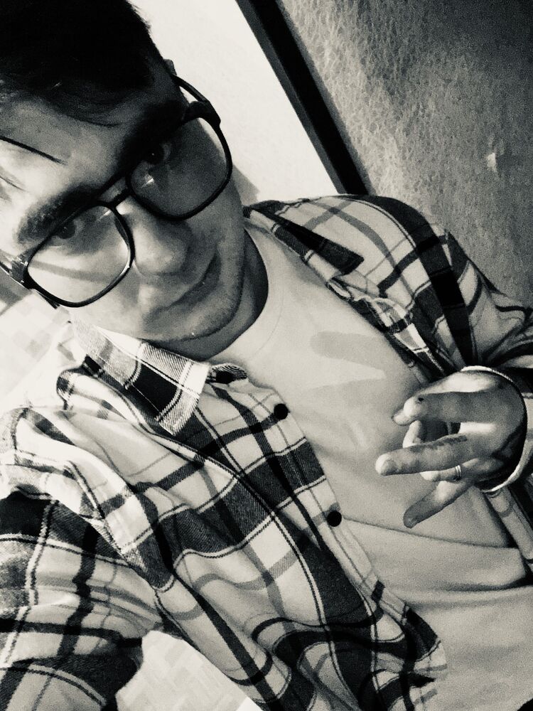  48879046  , 22 ,    -