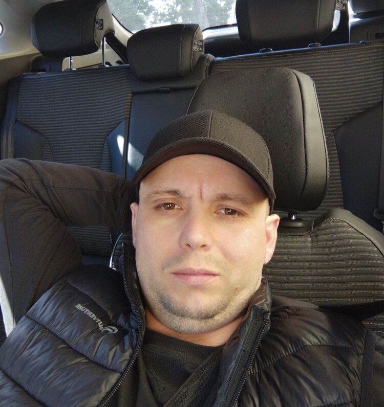  -,   , 37 ,  