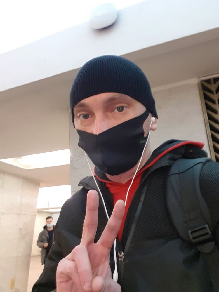  26063406  Danila, 40 ,    