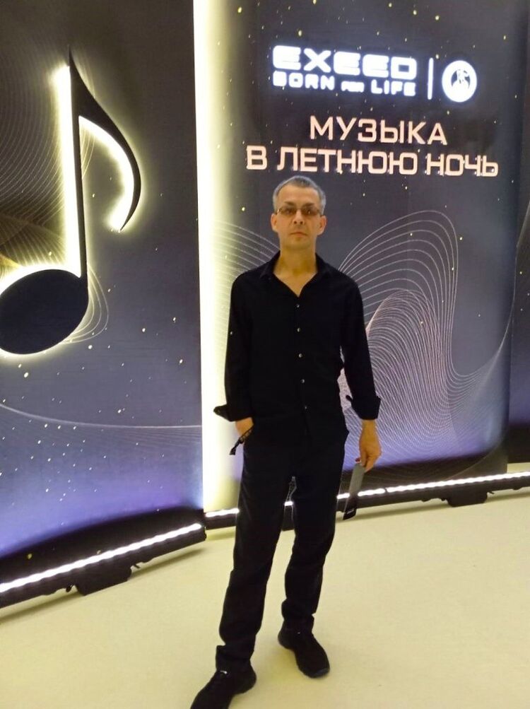  ,   Aleksandr, 42 ,   ,   , c , 