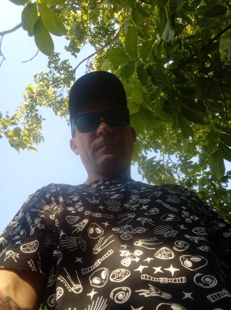  ,   Mishka, 35 ,   ,   