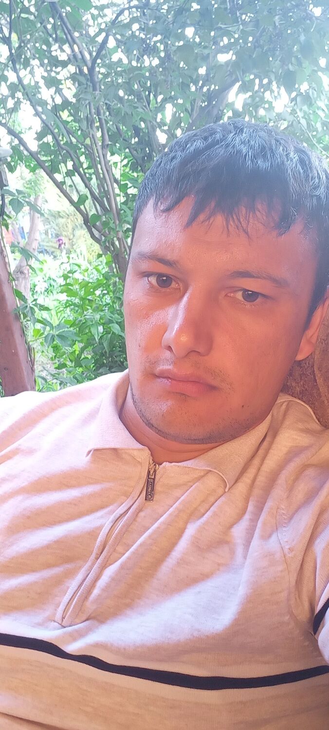  ,   Artur, 30 ,   ,   