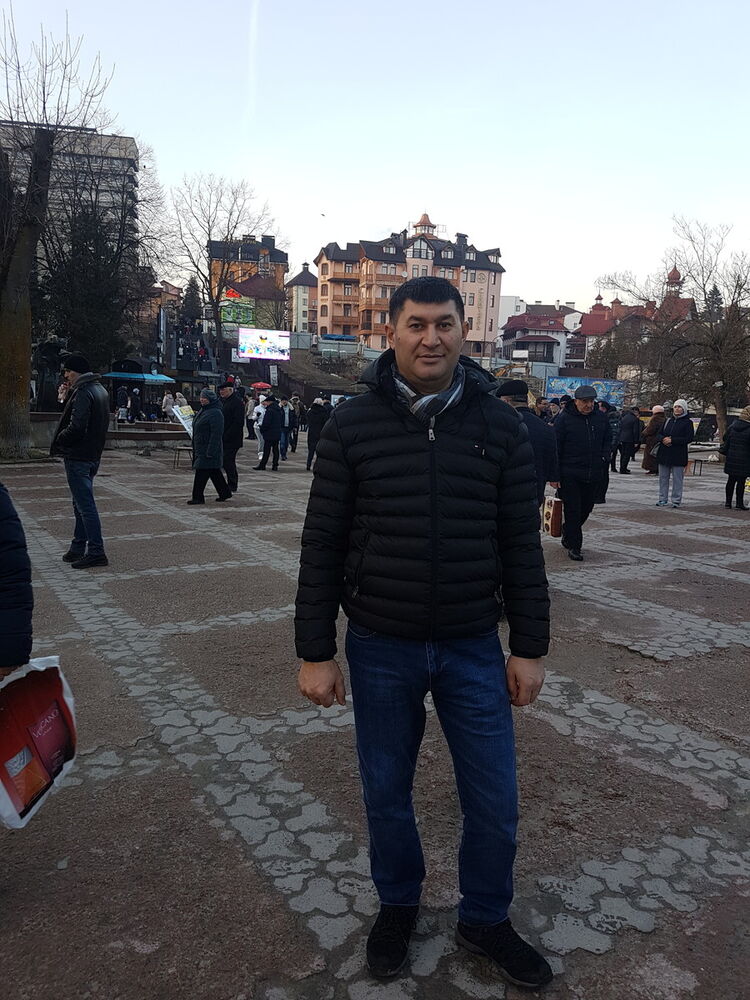  19902196  Dima, 49 ,    