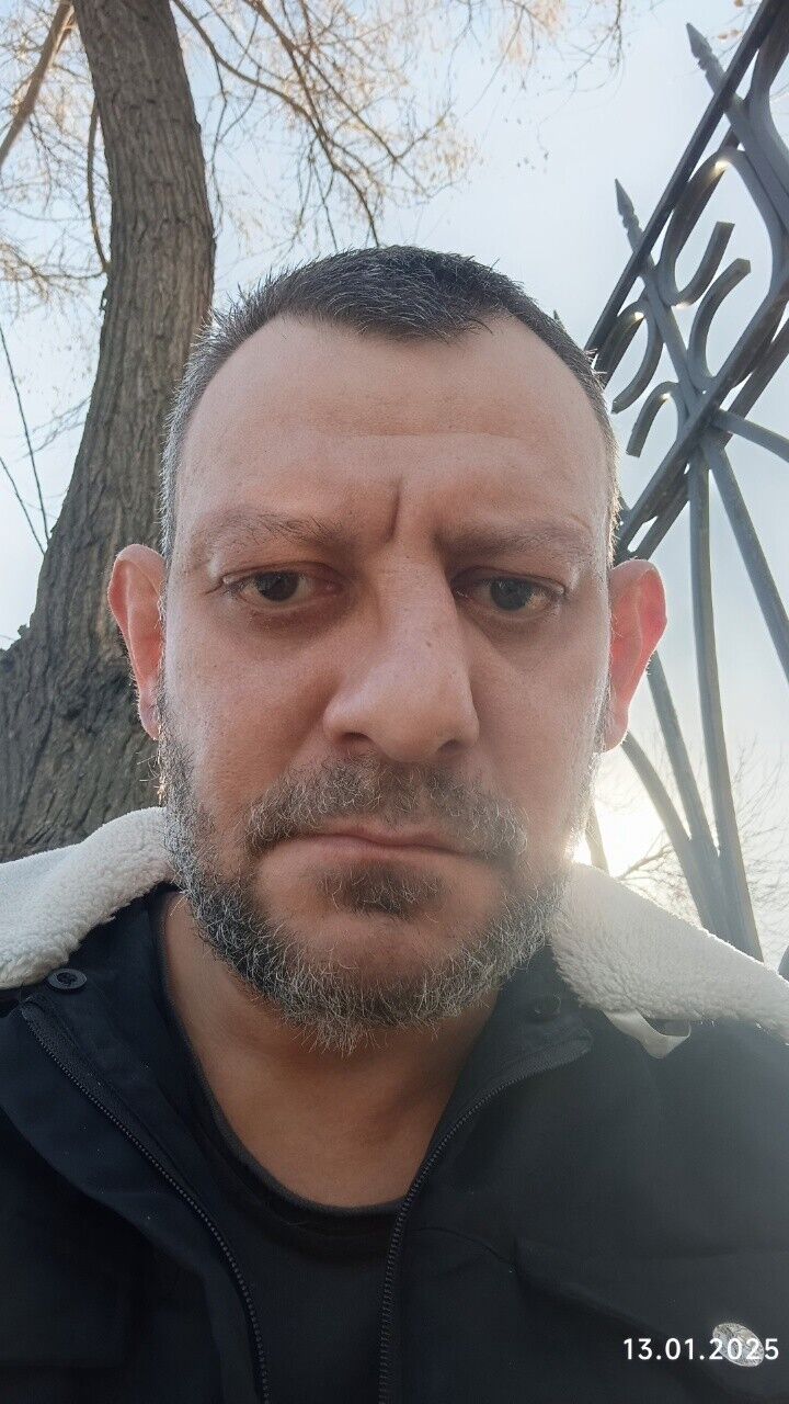  ,   Kiril, 45 ,   ,   