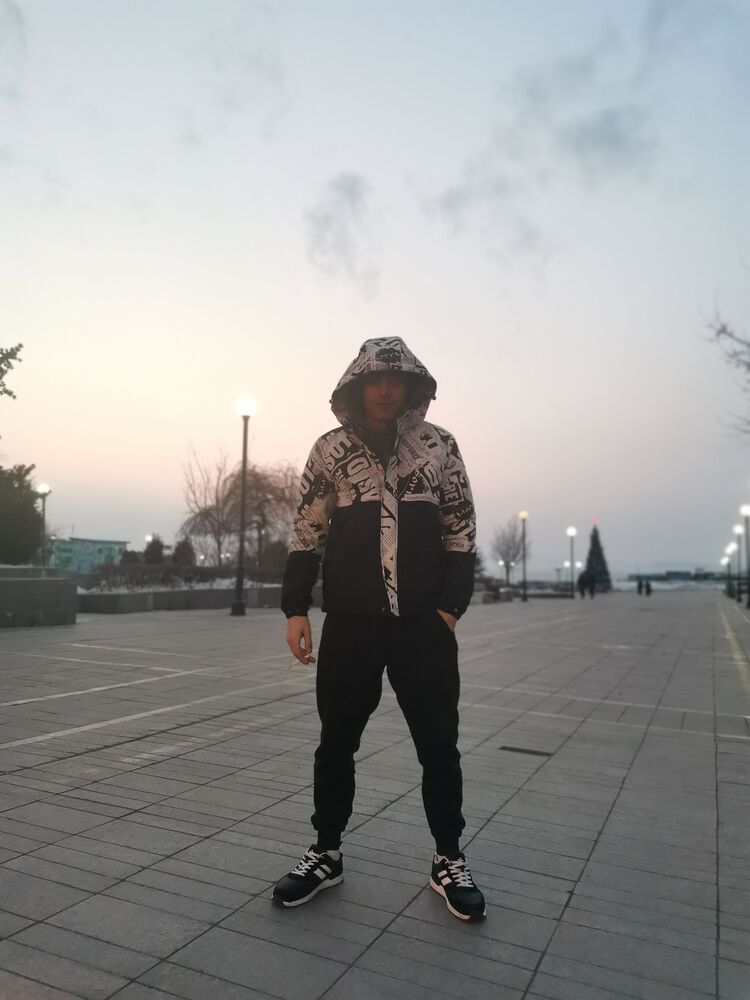  ,   Andrei, 29 ,   ,   , c 