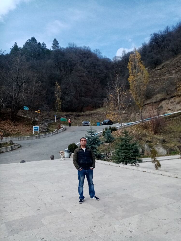  ,   Armen, 37 ,   ,   , 