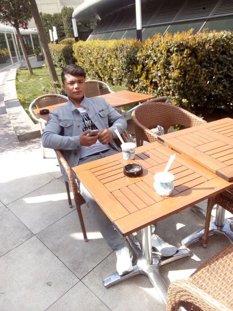  43435546  Aziz, 33 ,    