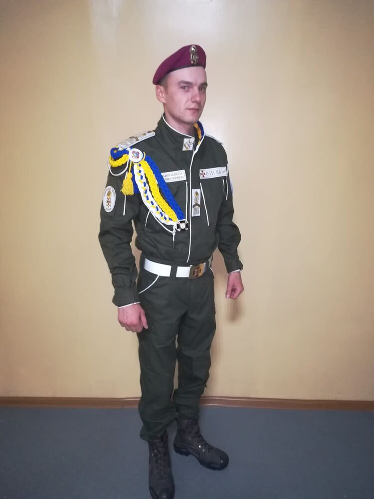  19573996  , 28 ,    