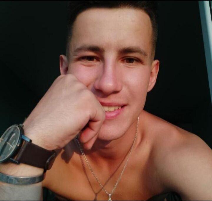  ,   Vladislav, 27 ,   ,   