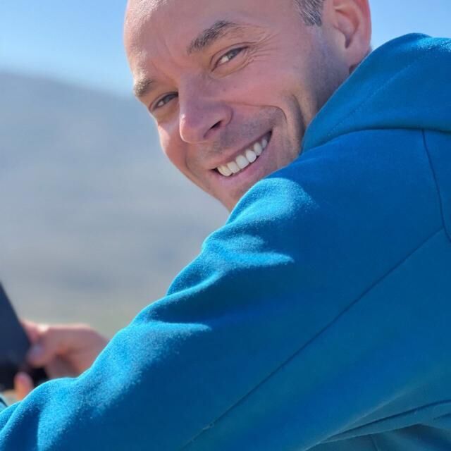  51855646  , 40 ,    