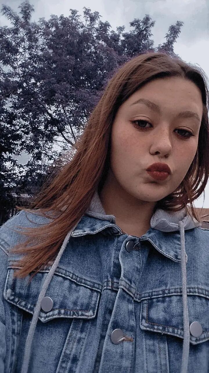  ,   Darya, 24 ,   ,   